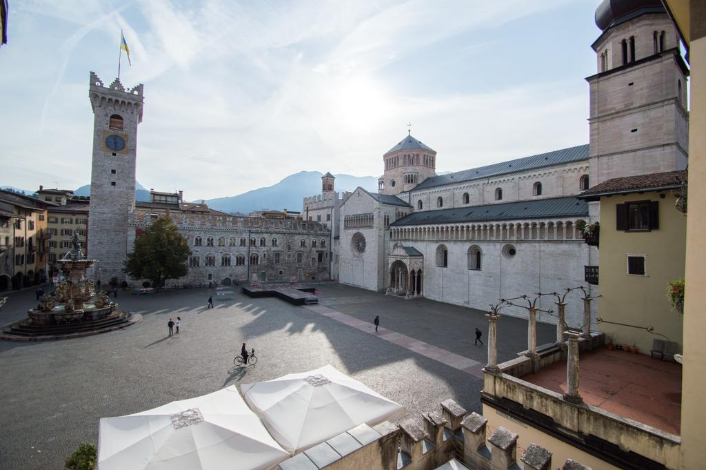 Scrigno Del Duomo Hotel Тренто Екстериор снимка